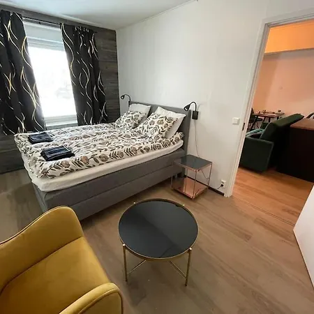 Huoneisto The Park House Suite,